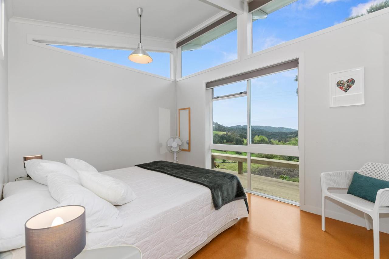 Paroa Bay Chalets - Te Whare Tui Russell Zewnętrze zdjęcie